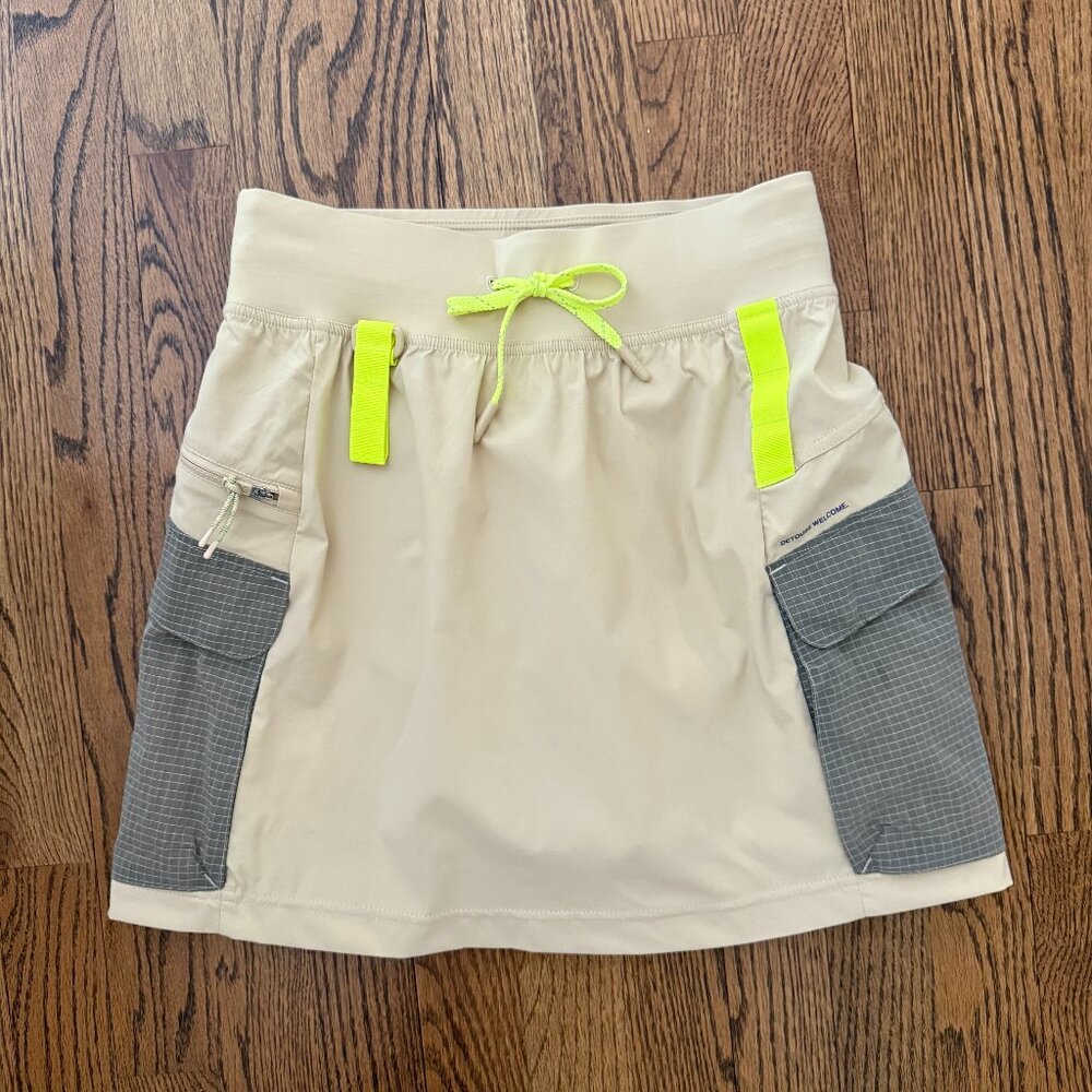 Lulu Lemon athletic skirt size 4